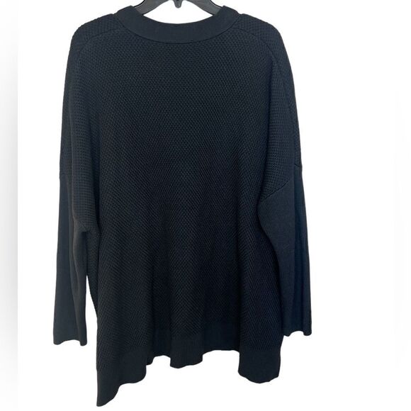 Natori Black Long Sleeve Cashmere Blend V-Neck Oversized Sweater Size Small - Picture 2 of 9